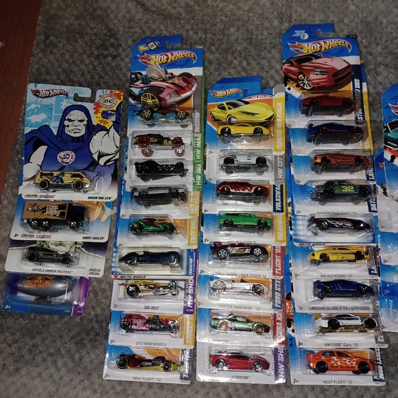 Hot wheels - Picture 2 of 4